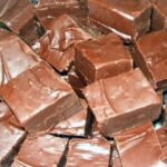 Two-Minute Microwave Fudge – Easy Classic Recipe